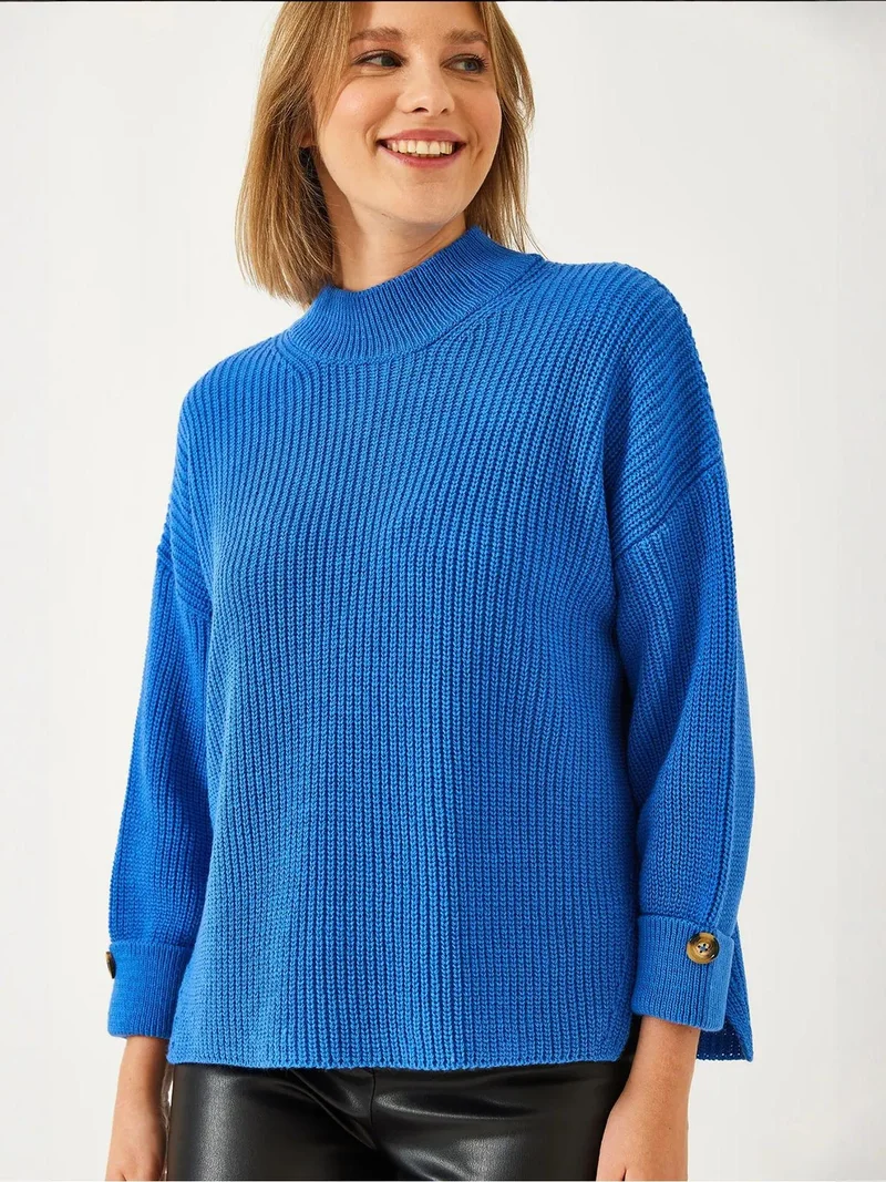 Bianco Lucci LUCCI Textured Knitwear Half Turtleneck Sweater with Button Closure