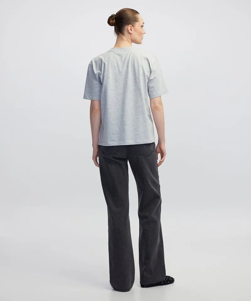 ابيكول Basic T-Shirt with Applique