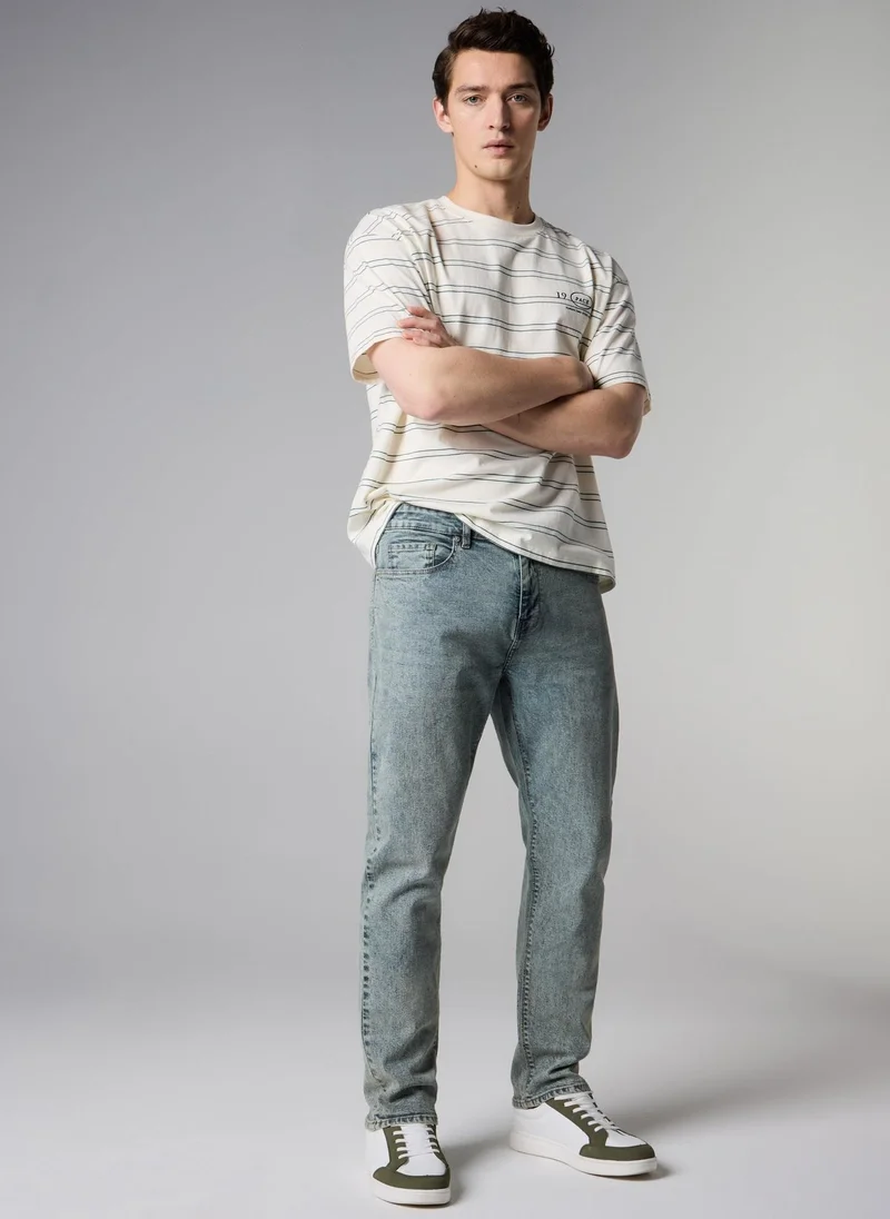 Mid Wash Slim Fit Jeans Regular