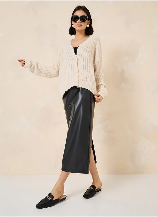 ستايلي Short Length Fuzzy Knit Button Down Cardigan