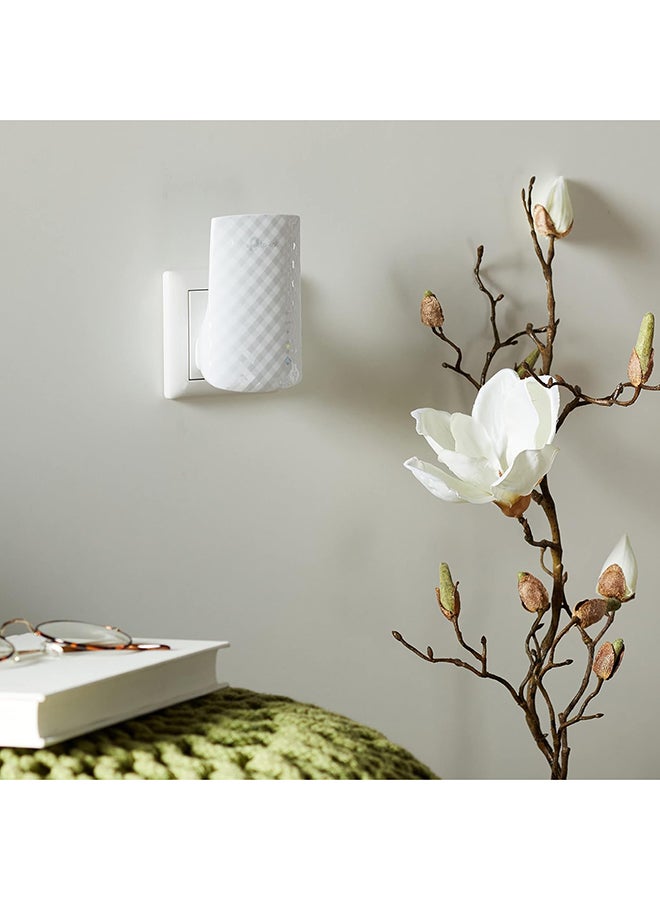 TP-LINK Mesh WiFi Extender AC750 (RE220) Dual Band Devices Up to 733Mbps White - Image 2