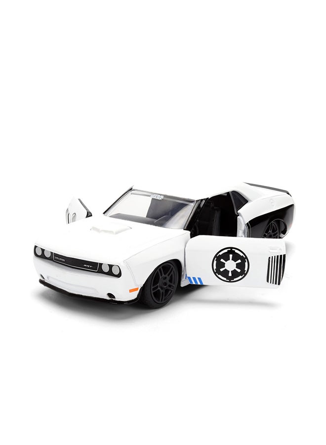 Jada Toys Star Wars Stormtrooper 2012 Dodge Challenger SRT8 1:32 Die-Cast Model Car, White Muscle Car with Opening Doors, Free-Rolling Wheels, Detailed Design, Collectible Vehicle Toy, Ages 8+ - Image 2