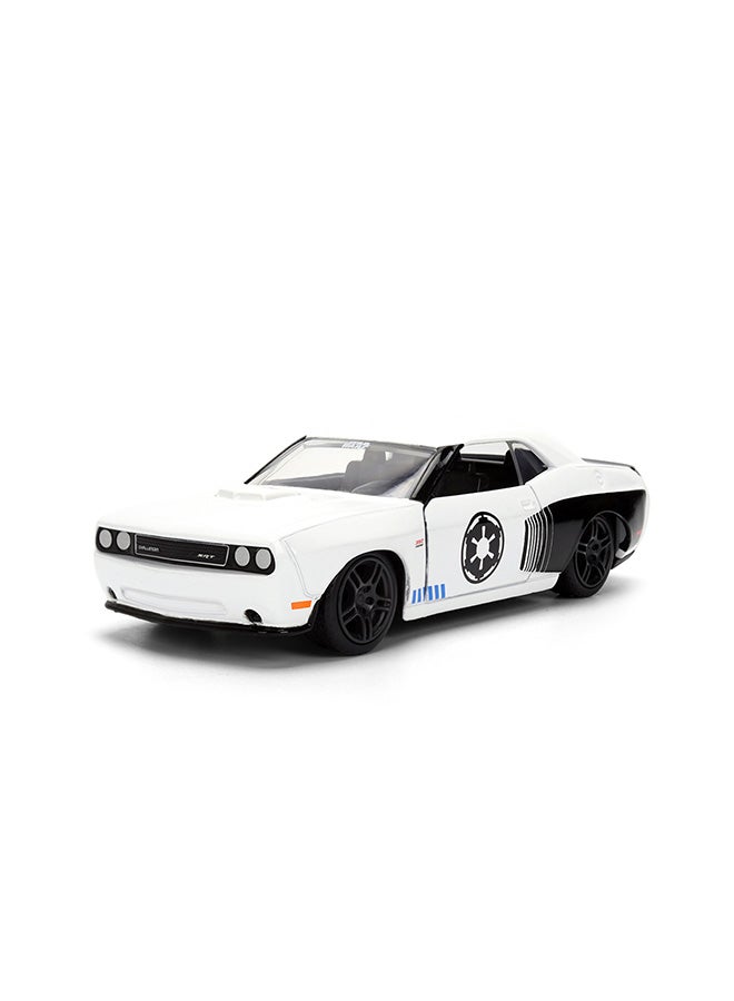 Jada Toys Star Wars Stormtrooper 2012 Dodge Challenger SRT8 1:32 Die-Cast Model Car, White Muscle Car with Opening Doors, Free-Rolling Wheels, Detailed Design, Collectible Vehicle Toy, Ages 8+ - Image 4