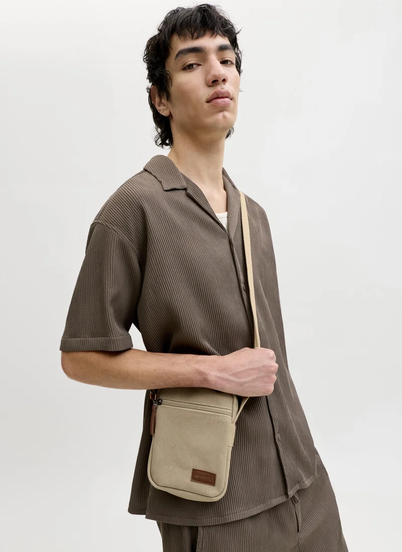 Pascal Sling bag