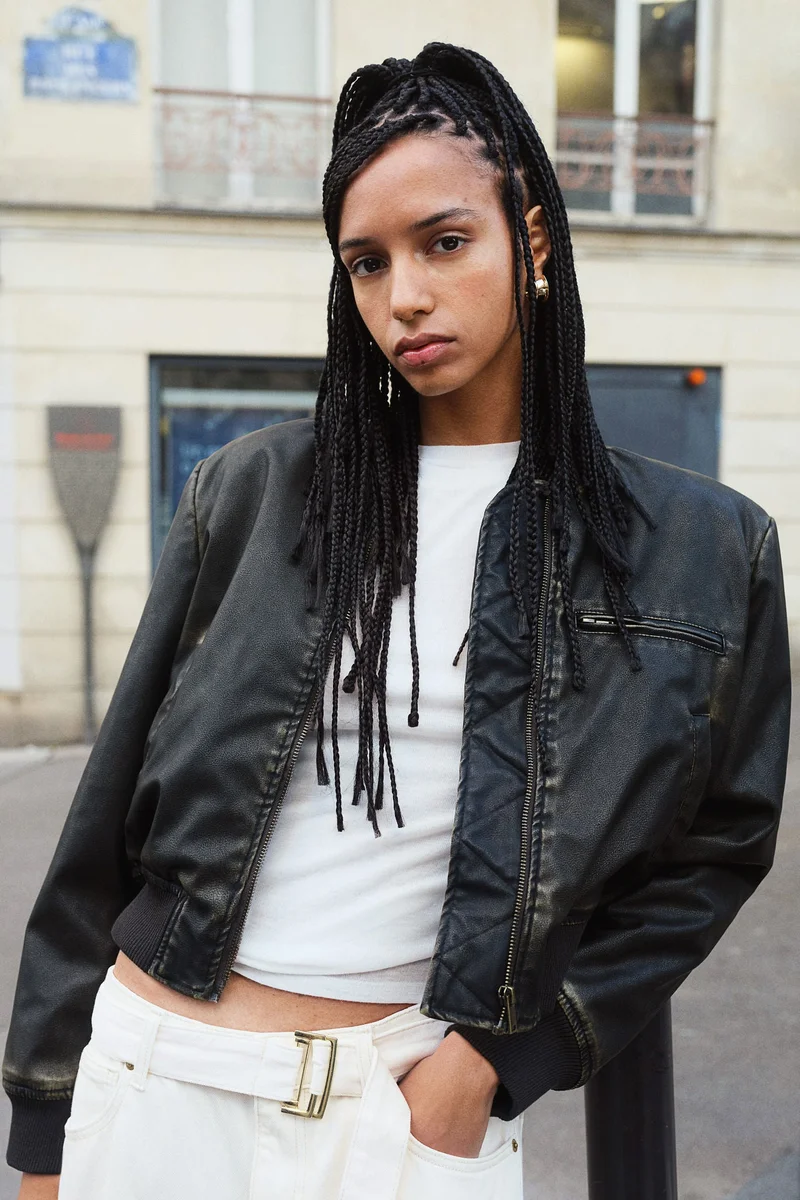 اتش اند ام جينز بخصر عالي وساق باريل