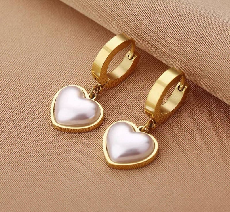 حلق أستانليس ستيل ذهبي شكل قلب أبيض - Image 2