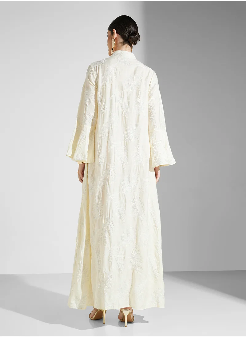 Khizana Bell Sleeved Embroidered Jalabiya