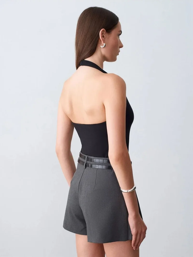 ديلفين DILVIN Halterneck Cut-Out Slim-Fit Blouse
