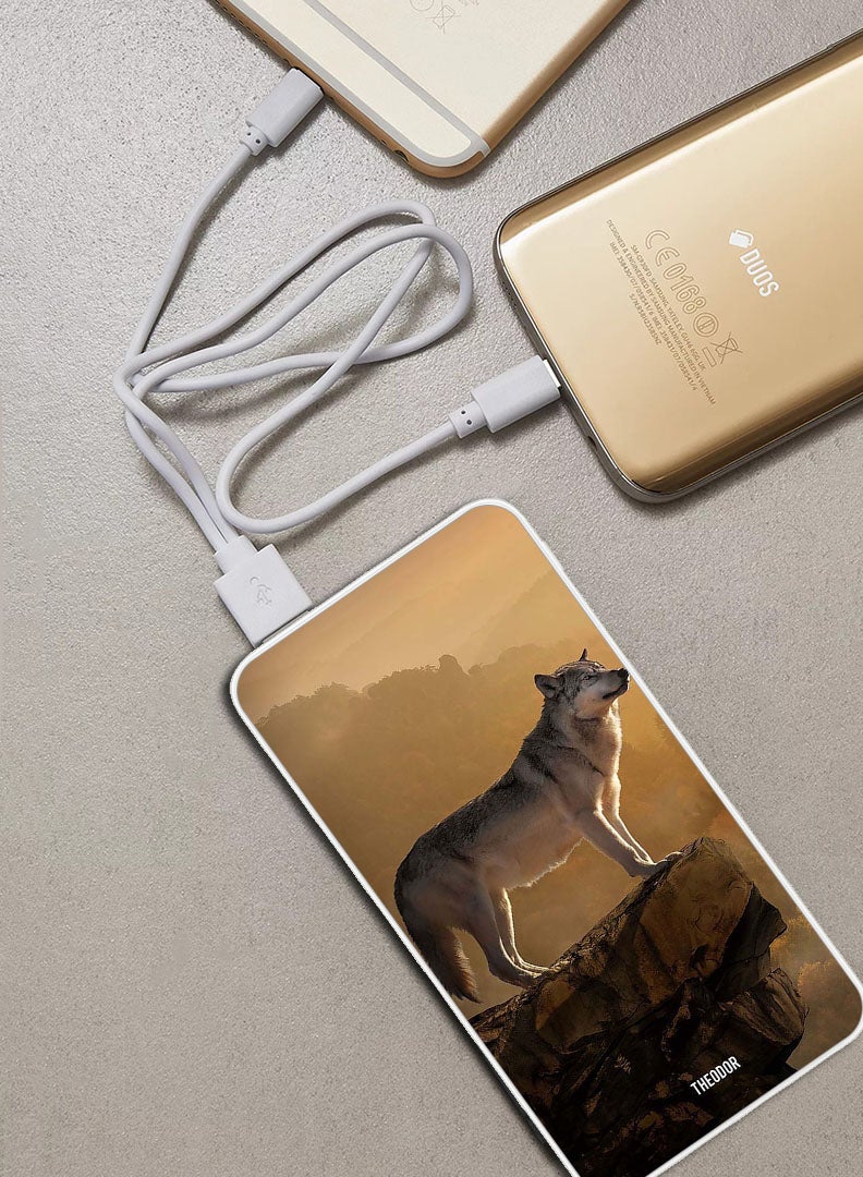 Theodor 10,000 mAh Super Fast Charging Ultra Compact Power Bank with Quick Charge & Power Delivery, Portable Charger For iPhone and Android Real Wolf - Image 2