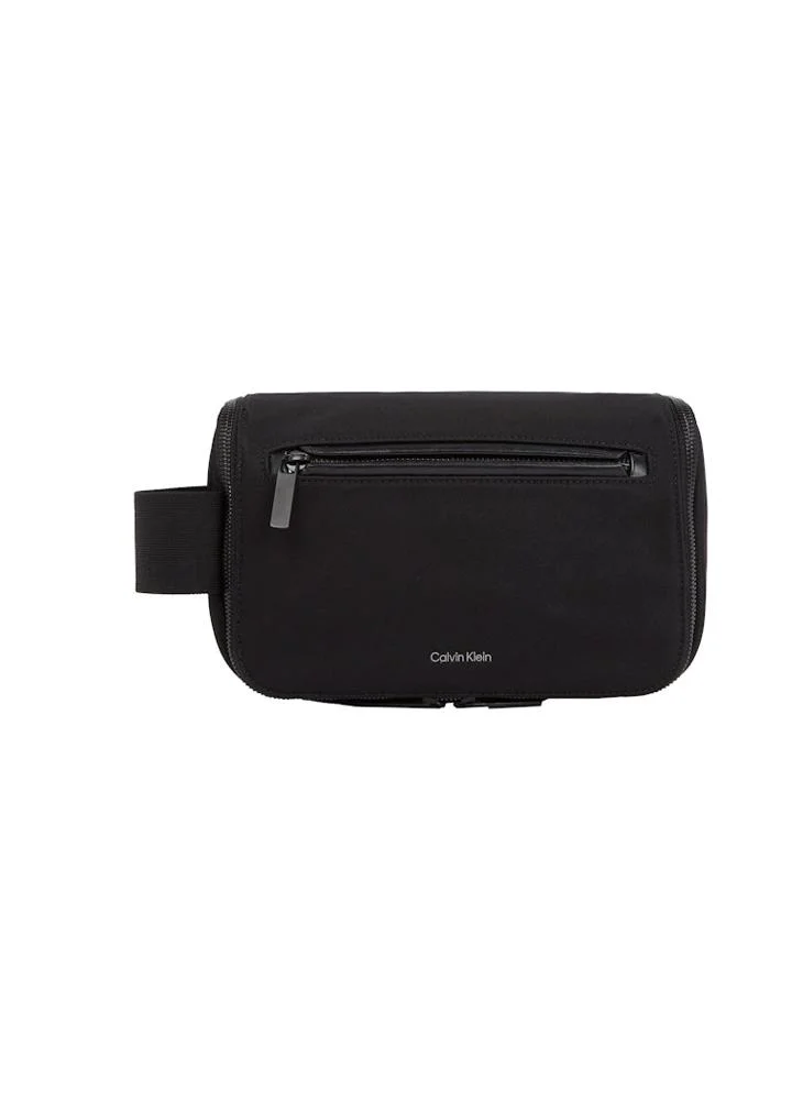 كالفن كلاين Ease Wash Toiletry Bag