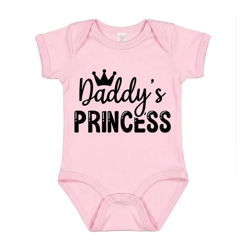 Matching Family Outfits Daddy’s Princess Baby Bodysuit – Cute Pink Infant Onesie with Crown Graphic, Soft Cotton Baby Girl Romper, Adorable Newborn Outfit, Baby Shower Gift, Comfortable Everyday Wear