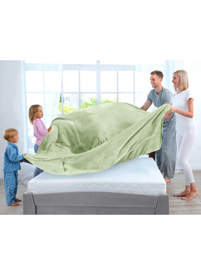 Utopia Bedding Fleece Blanket Queen Size Sage Green 300GSM Luxury Fuzzy Soft Anti-Static Microfiber Bed Blanket (90x90 Inches)