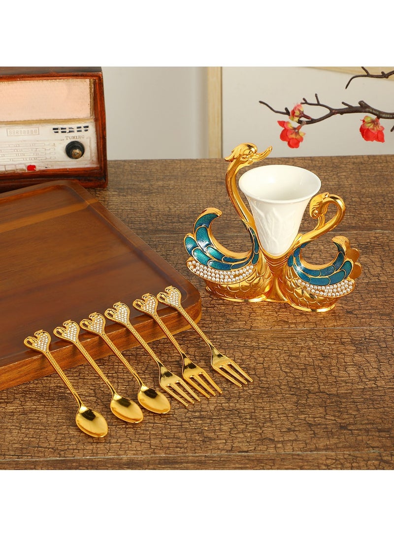 general The swan-shaped coffee spoon and fork cutlery set serves as both a storage tool and a tabletop ornament enhancing the dining style - Image 2