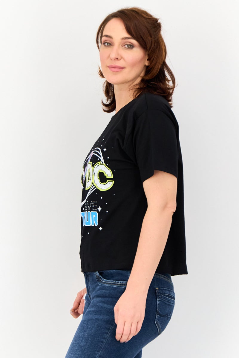 AC/DC تي شيرت قصير الأكمام بطباعة جرافيك للنساء بياقة دائرية، أسود - Image 2