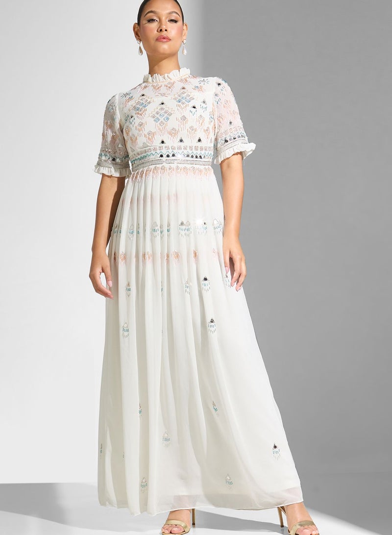 اميليا روز فستان طبقات بكسرات - Image 4