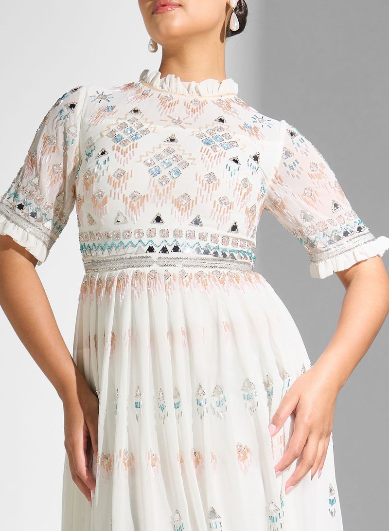 اميليا روز فستان طبقات بكسرات - Image 3