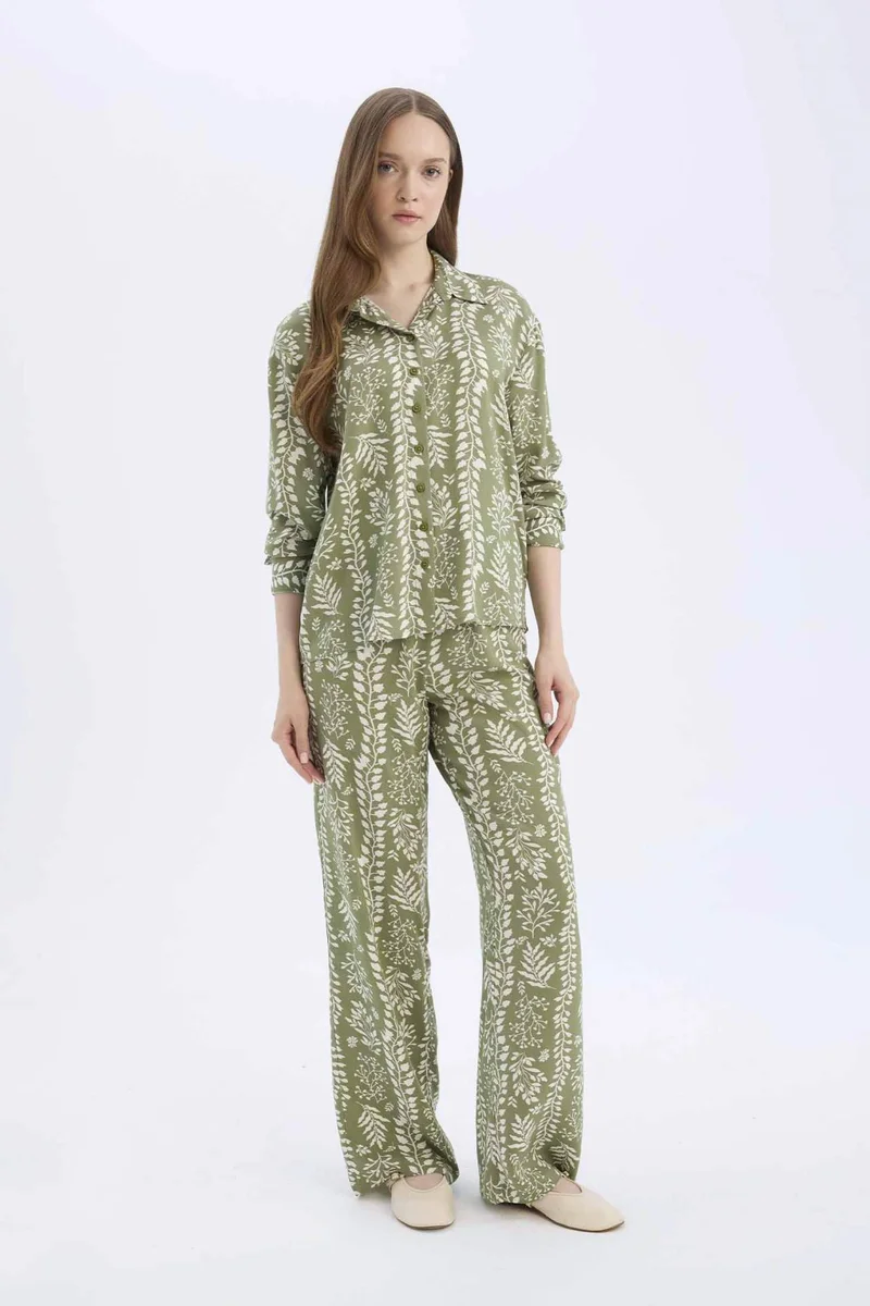 ديفاكتو Regular Fit Regular Hem Trousers