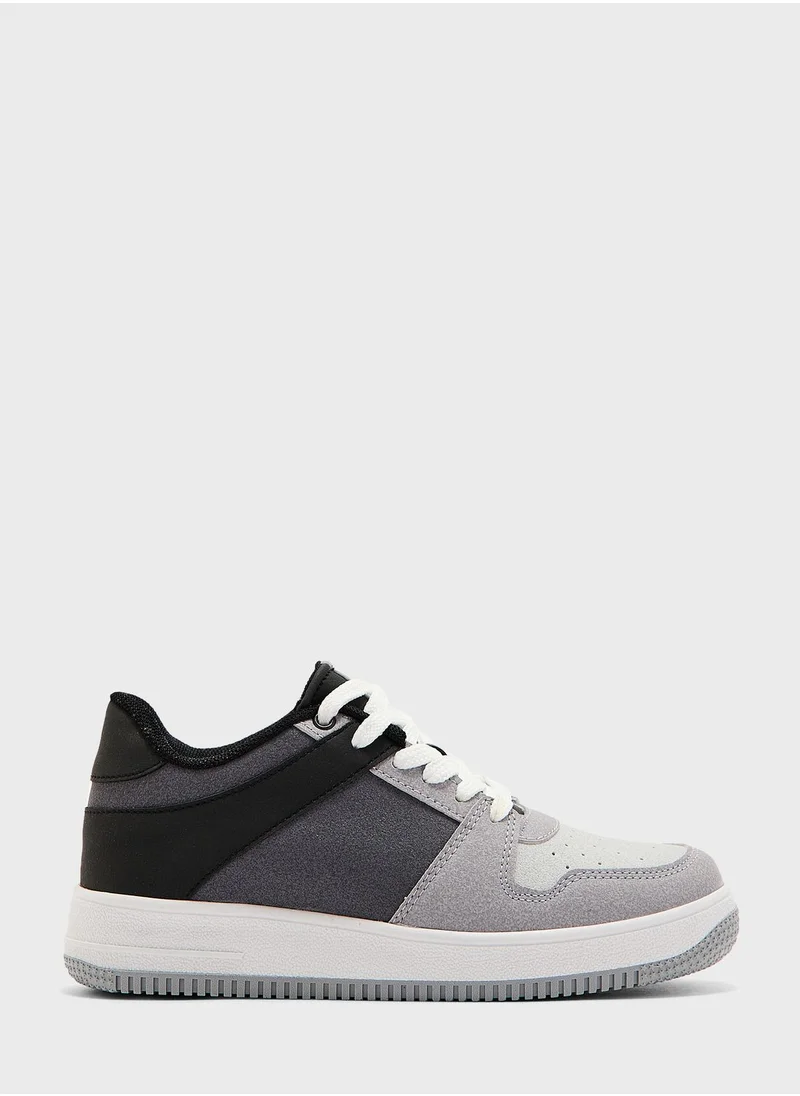 ديفاكتو Boy Faux Leather Sneaker