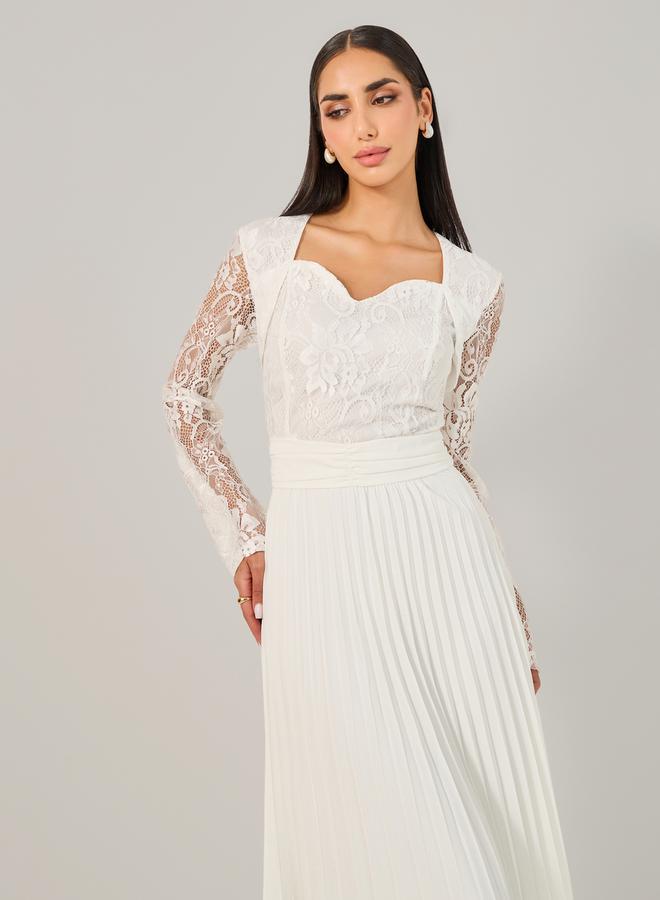 Styli Lace Detail Pleated A-Line Midi Dress  - Image 4