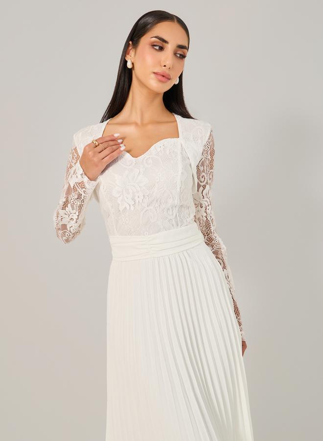 Styli Lace Detail Pleated A-Line Midi Dress  - Image 5
