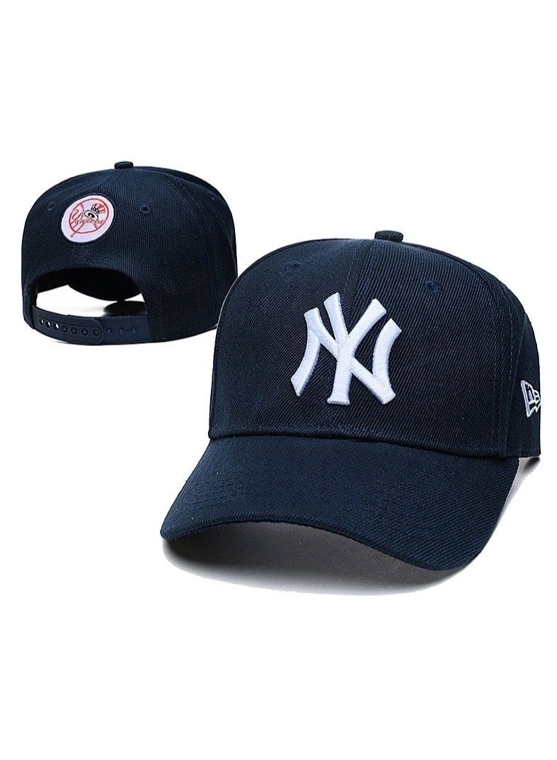 قبعة بيسبول "نيويورك يانكيز" قابلة للتعديل (Snapback) – طراز عصري لملابس الشارع