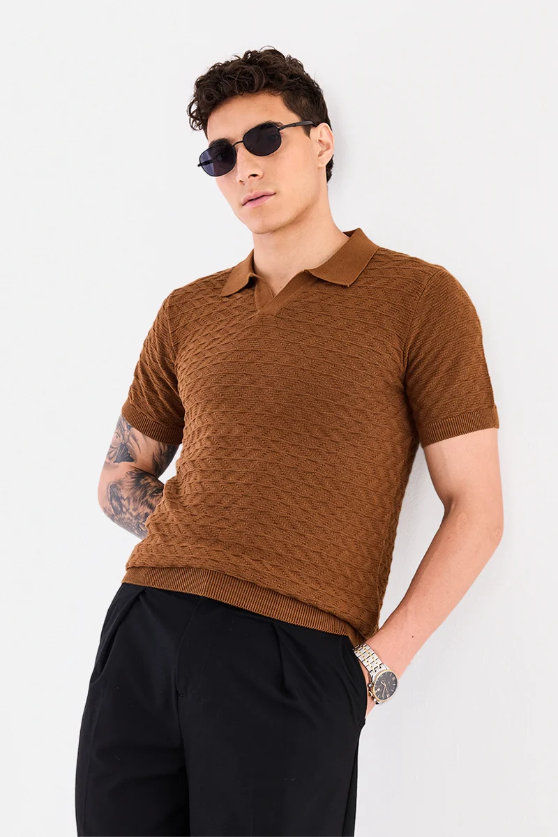سنيتش Brown Textured Half Sleeve Regular Fit T-Shirt
