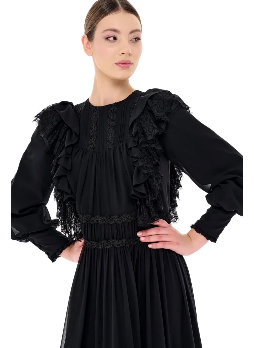 ميها Gathered Stripe Detail Dress Black