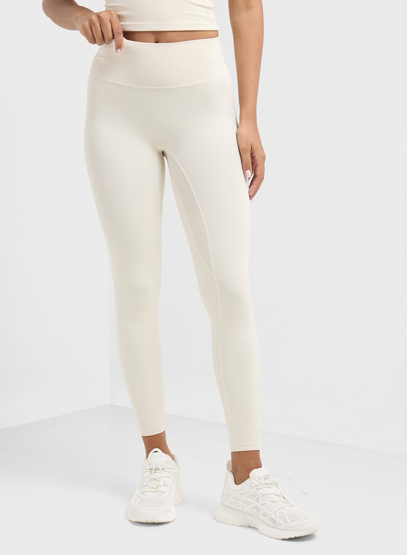 FRWD Strappy Seamless Vest & Sculpting Leggings Set  - Image 4