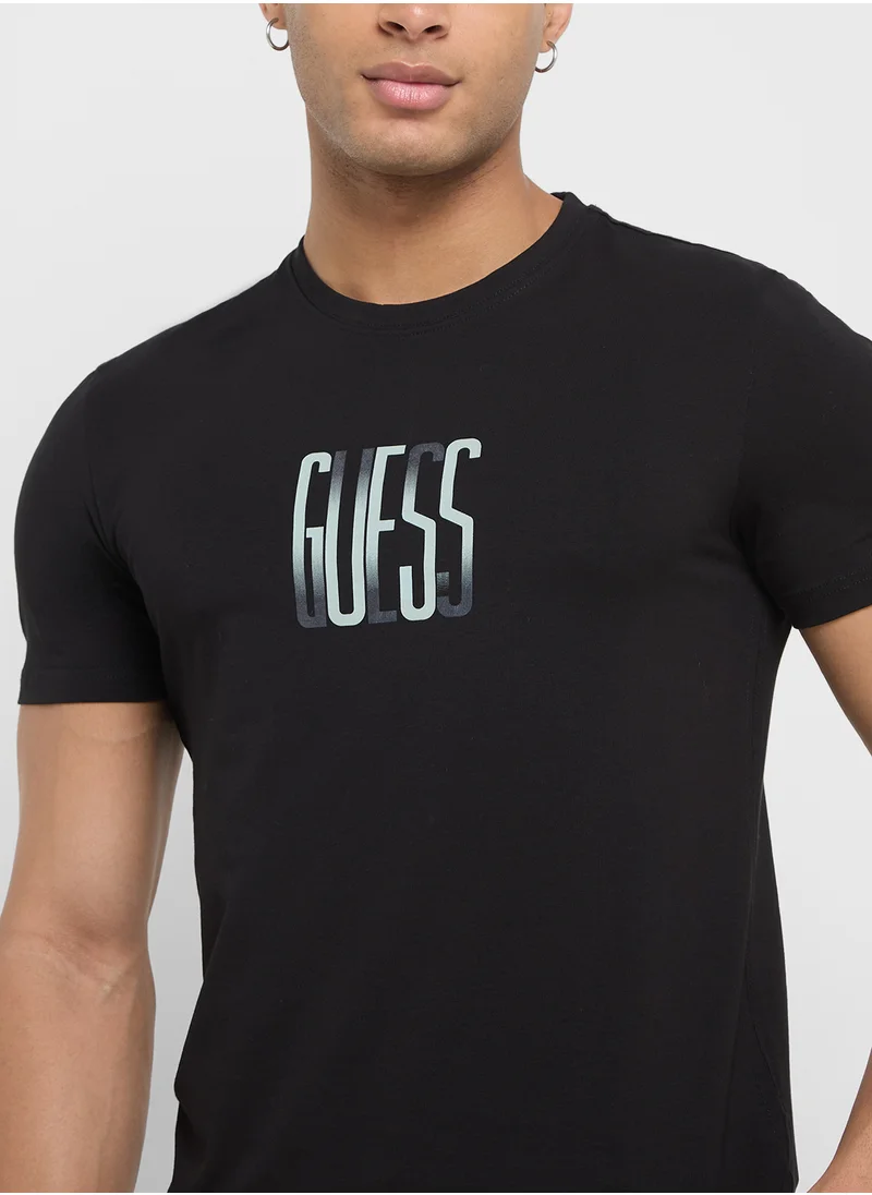 GUESS Logo Detailed Crew Neck Short Sleeve T-Shirt