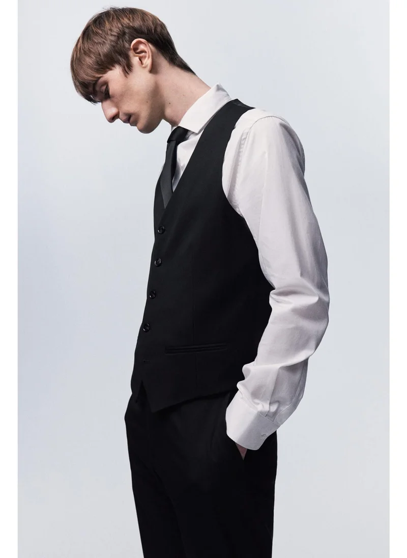 H&M Black Dark Slim Fit Suit waistcoat for Men | Best Price UAE