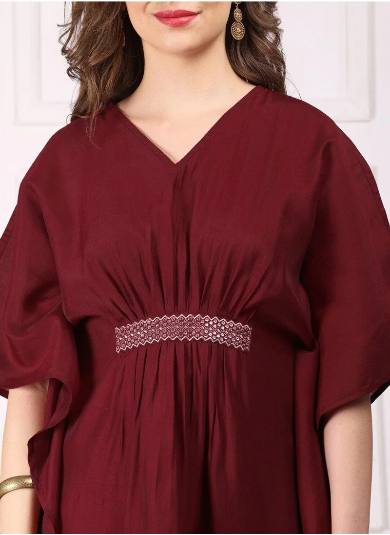 ISHIN Maroon Kurta Set Straight Fit 3/4 Sleeve Sleeve made from VISCOSE SILK featuring Self Design design and Round Neck neckline - Perfect for Ethinic!