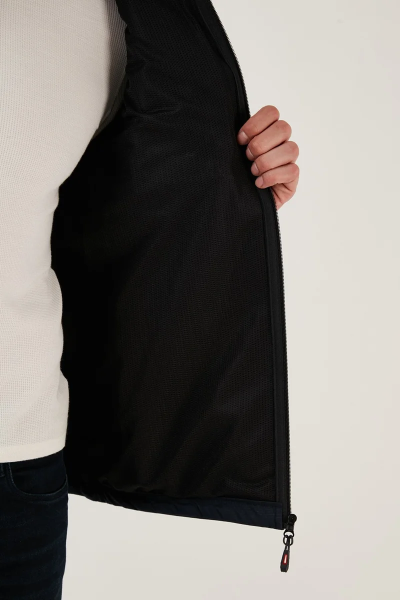 بوراتي جاكيت سوفت شيل بغطاء رأس مقاوم للماء والرياح للرجال COAT 5855045