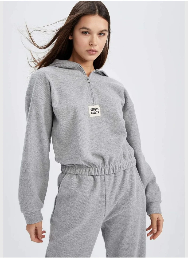 DeFacto Woman Hooded Knitted Sweatshirt