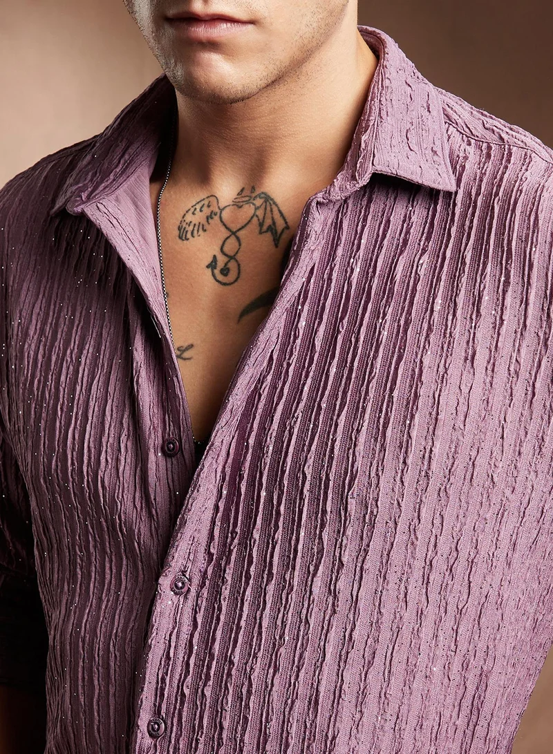 Campus Sutra Campus Sutra Men's Grape Purple Trough-Crease Shirt For Casual Wear | Spread Collar | Long Cuffed Sleeves | Button Closure | Shirt Crafted With Comfort Fit For Everyday Wear