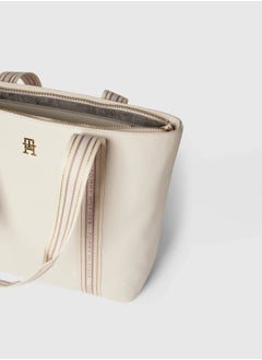 Tommy Hilfiger Plus Tommy Hilfiger Shopper with label details  - Image 4