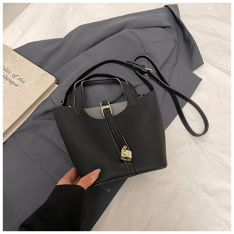 Fashionable Western Style Retro Portable Bucket Bag Women'S 2025 Spring New Elegant All-Match Niche Shoulder Crossbody Bag - Image 1