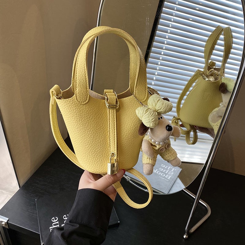 Fashionable Western Style Retro Portable Bucket Bag Women'S 2025 Spring New Elegant All-Match Niche Shoulder Crossbody Bag - Image 3