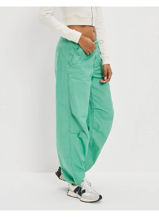 American Eagle AE Snappy Stretch Low-Rise Parachute Pant