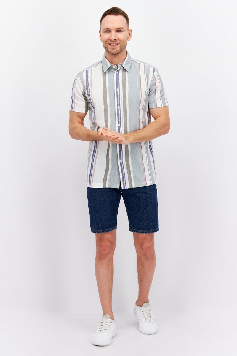 ESPRIT قميص رجالي عادي بقصة مريحة بأكمام قصيرة مخطط، أخضر - Image 4