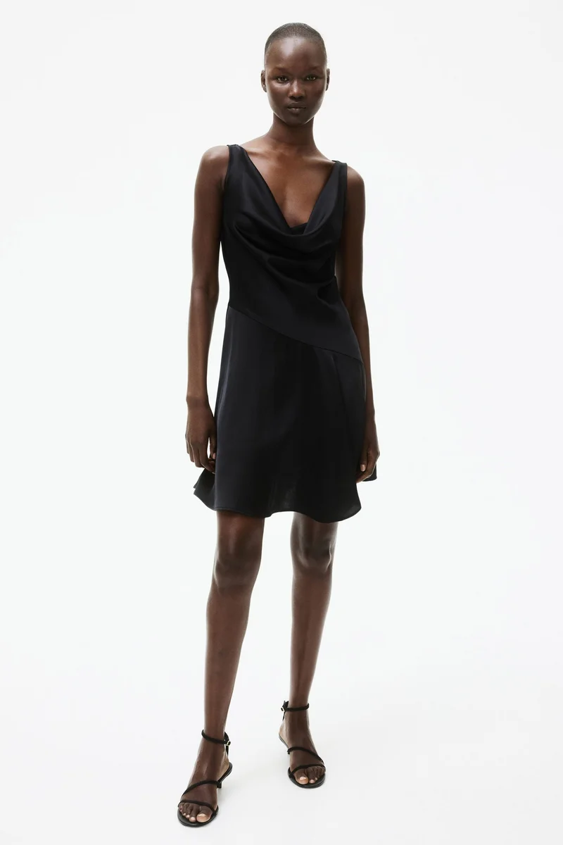 اتش اند ام فستان بقبة منسدلة