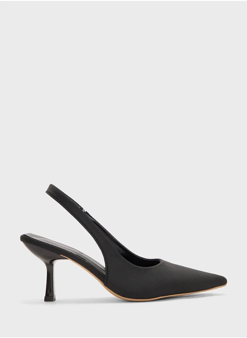 Ginger Ladies Classic Heeled Pump