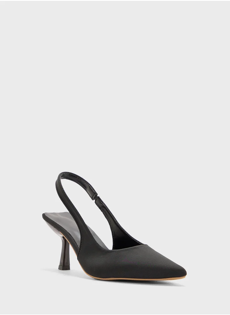 Ginger Ladies Classic Heeled Pump