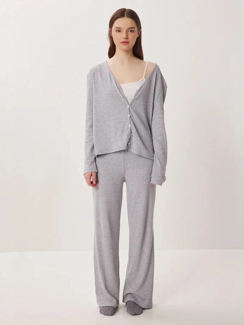 السعادة في إسطنبول ISTANBUL V-neck Buttoned Long Cardigan and Pants Pajama Set