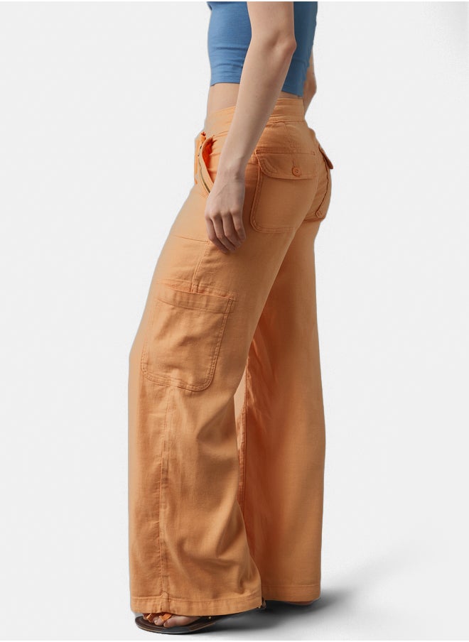 American Eagle بنطلون كارجو فضفاض واسع الساق من مزيج الكتان من AE Dreamy Drape  - Image 3