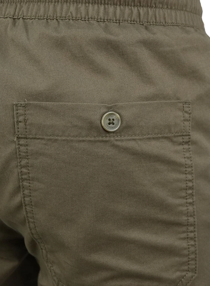 GIORDANO  Men's Cotton Twill Bermuda Shorts: Slim Fit, Elastic Waist, Ultimate Comfort for Men | Best Price UAE