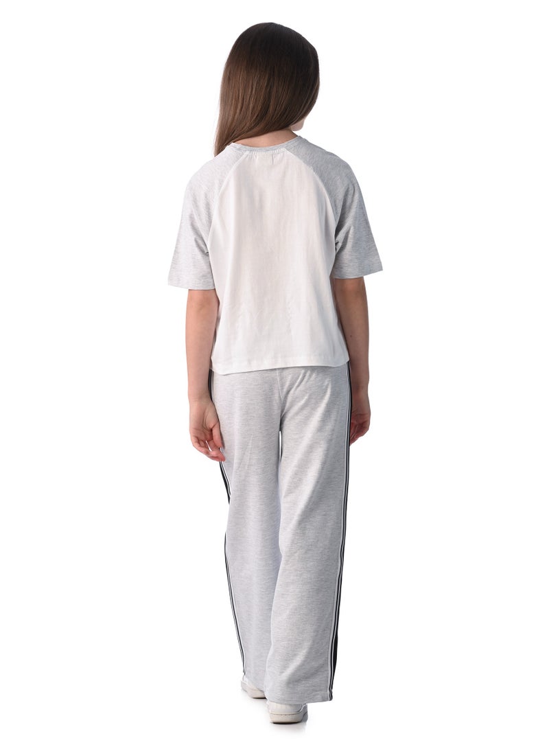 فكتور اند جين طقم بناتي قطعتين - بلوزة مزينة مع بنطال مستقيم مطابق - Image 2