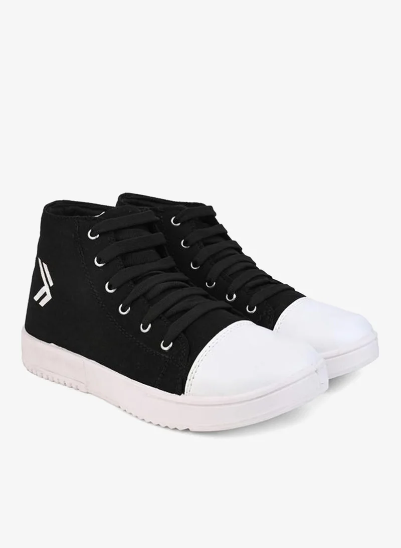 ستايلي حذاء رياضي برباط وطبعة جرافيكية عالية الرقبة