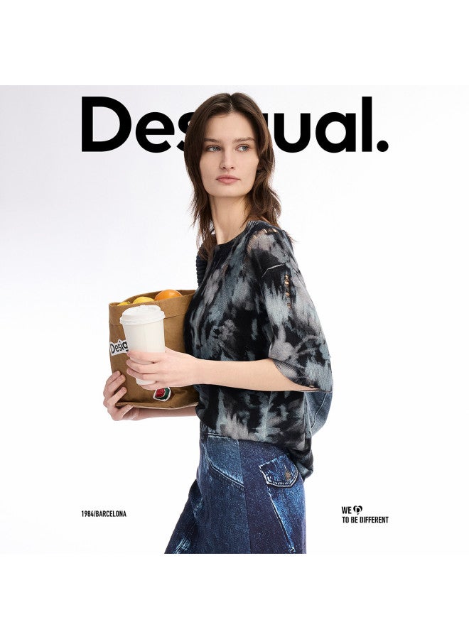 DESIGUAL تي شيرت نسائي مزين برسومات يدوية بقلنسوة دائرية بتفاصيل متهالكة، وصول جديد ربيع/صيف 2025 - Image 2