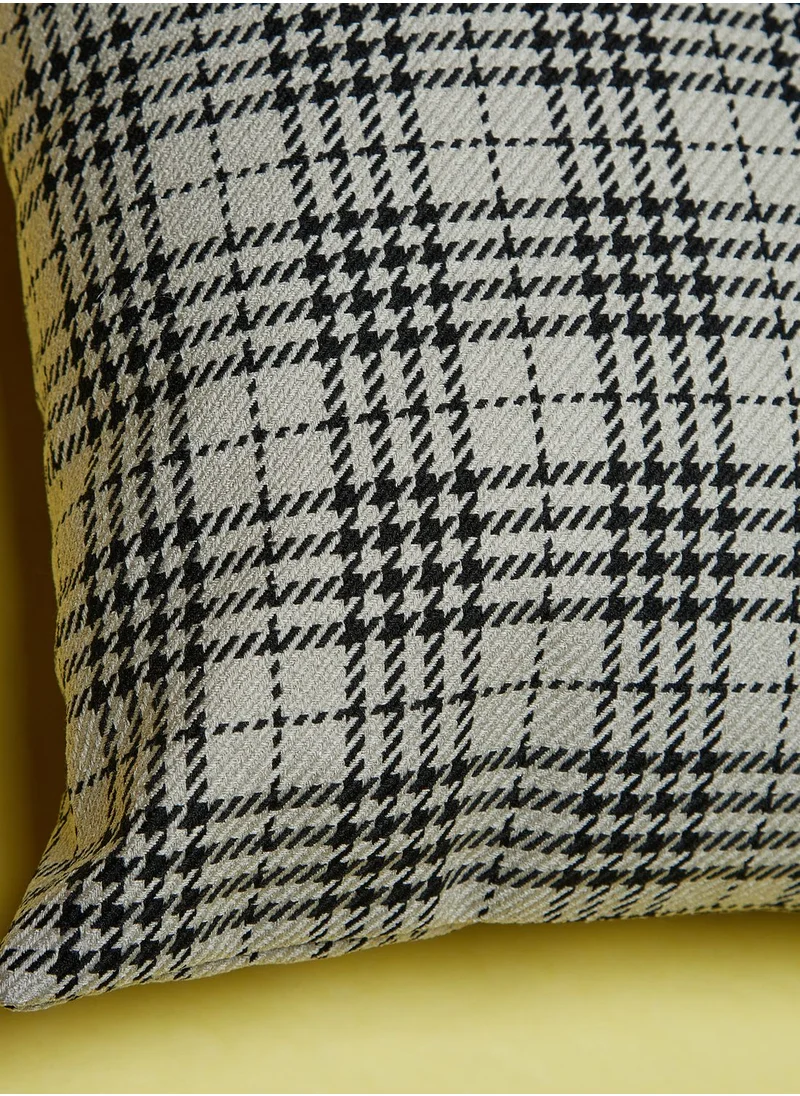 نوار اديت وسادة بطبعات مربعات مع حشوة 45x45 سم