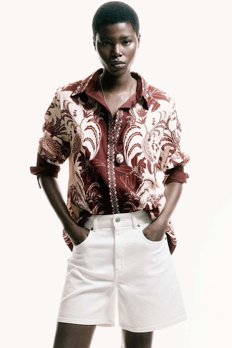 H&M Oversized printed shirt